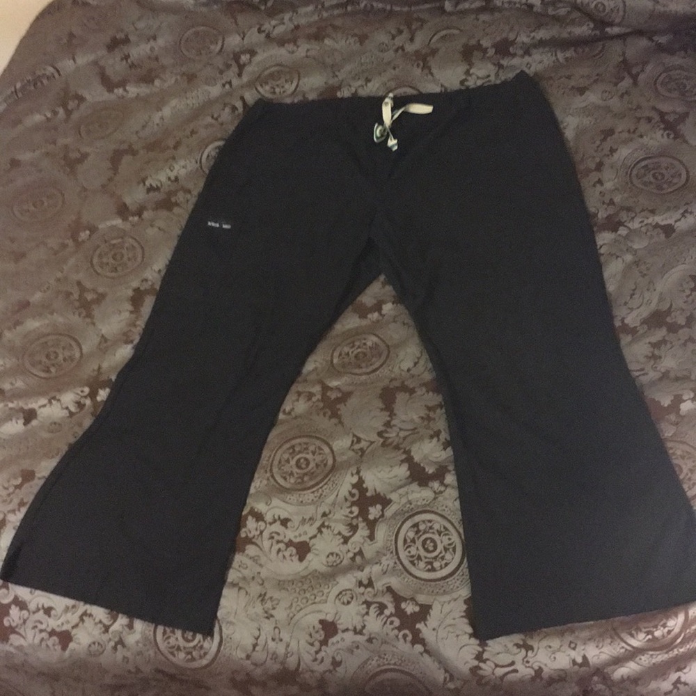 Scrub Med Fit-Flare leg.... Size 22-24